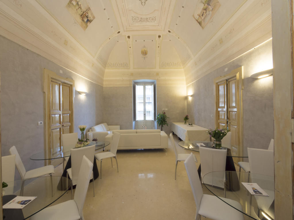 مبيت وإفطار غالّيبولي Relais Carlo V - Palazzo Storico المظهر الخارجي الصورة